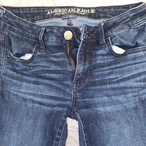 Womans AE Size 4 Mid Rise Jeggings